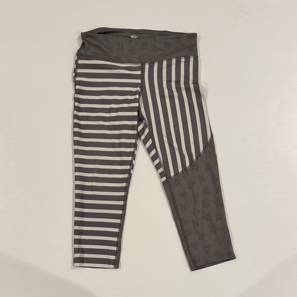 Rabbit Pants - Rabbit Capri Striped Tights Womens Size Small